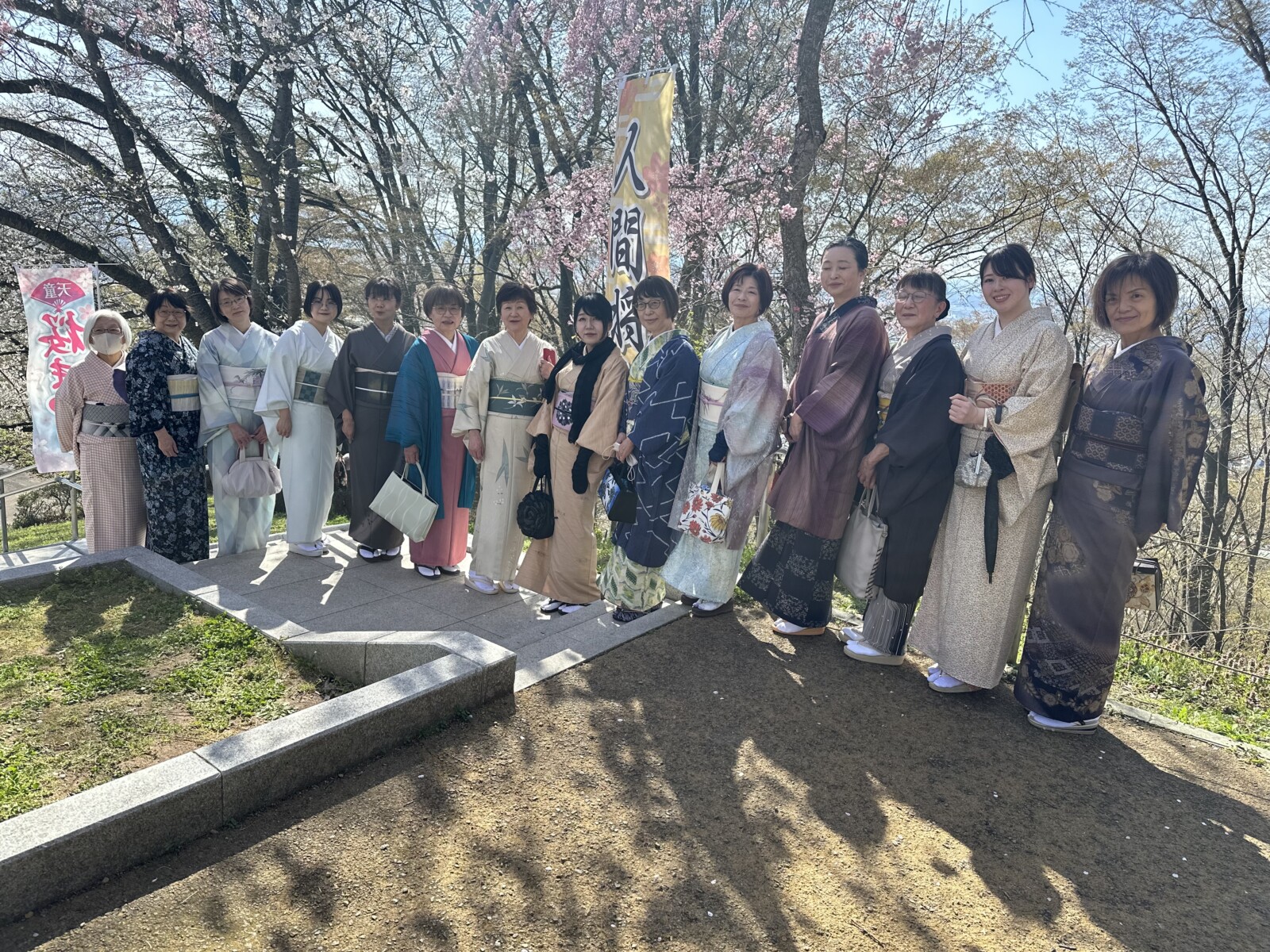 4月13日(月)『春満喫コースランチ＆お花見』